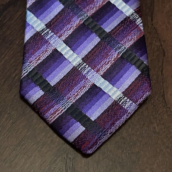 Crazy Horse By Claiborne Purple Hand Made 100% Silk Men’s Neck Tie Made In China - Picture 6 of 9